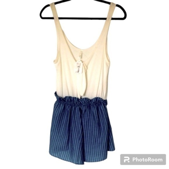 NWT Sage Shorts Romper | S - Picture 1 of 6